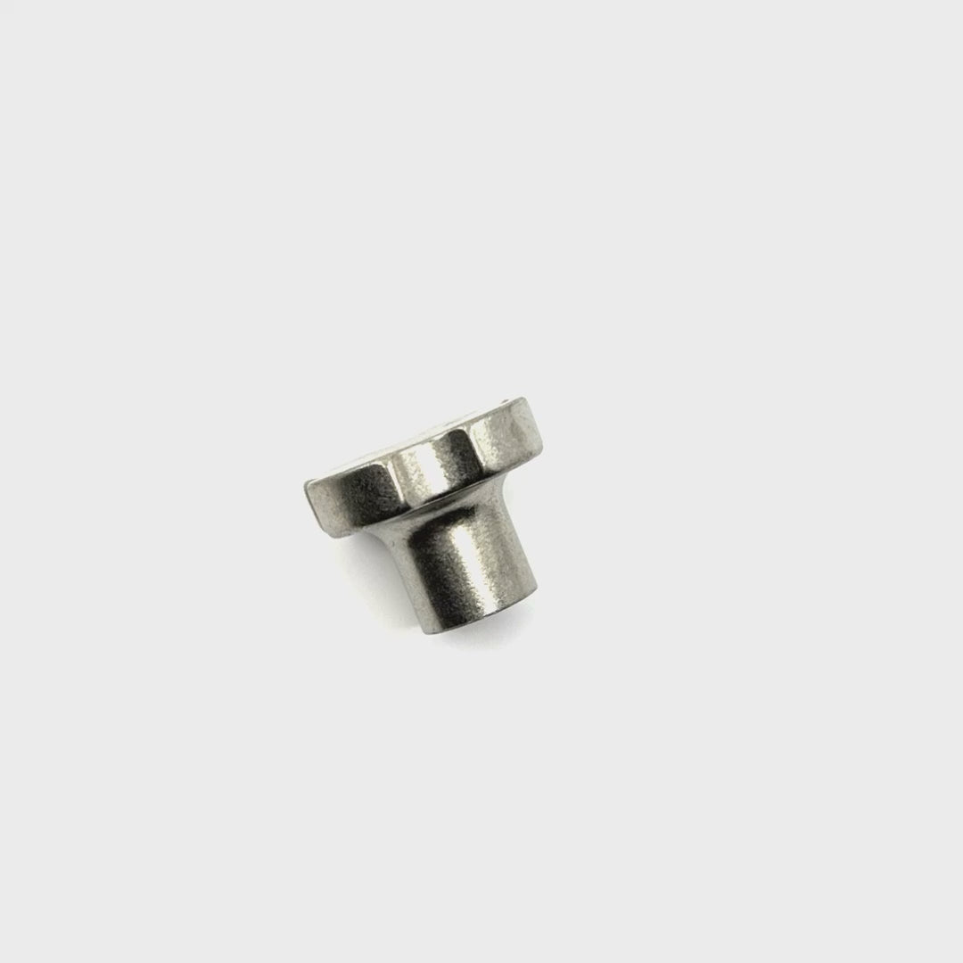 008614 - Nut- Stud